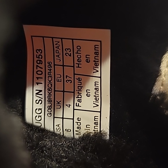 *SOLD*Black ugg oh yeah fluffy - Picture 5 of 6